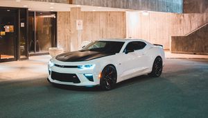 Preview wallpaper chevrolet, sports car, car, side view, white