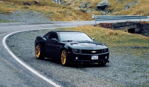 Preview wallpaper chevrolet, sports car, car, side view, road