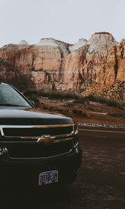 Preview wallpaper chevrolet, suv, front view, travel