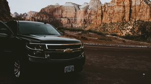 Preview wallpaper chevrolet, suv, front view, travel