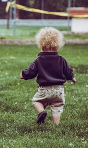 Preview wallpaper child, baby, curly, grass, walk, childhood