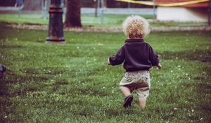 Preview wallpaper child, baby, curly, grass, walk, childhood