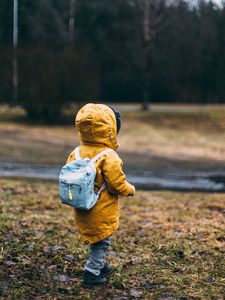 Preview wallpaper child, backpack, autumn, walk