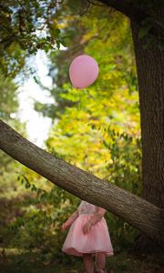 Preview wallpaper child, balloon, dress, holiday, tree