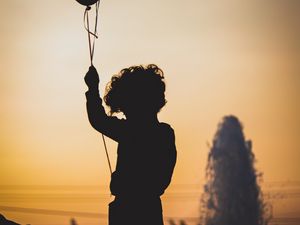 Preview wallpaper child, balloon, silhouette, sunset