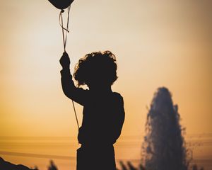 Preview wallpaper child, balloon, silhouette, sunset