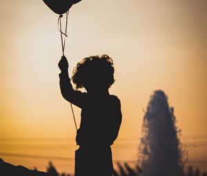 Preview wallpaper child, balloon, silhouette, sunset