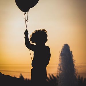 Preview wallpaper child, balloon, silhouette, sunset