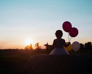 Preview wallpaper child, balloons, sunset