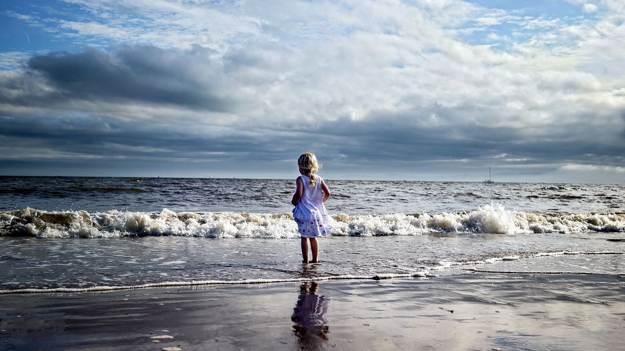 Wallpaper child, girl, beach, sea, waves