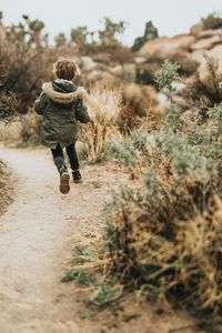 Preview wallpaper child, running, path, grass