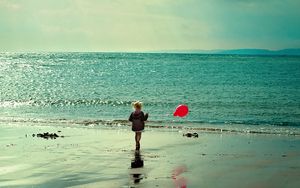 Preview wallpaper child, sea, ball, sand, walk