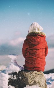 Preview wallpaper child, winter, snow, walk, stone