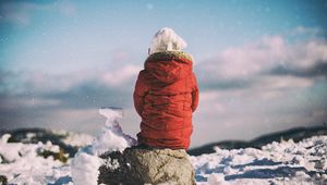 Preview wallpaper child, winter, snow, walk, stone