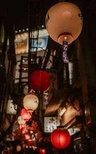 Preview wallpaper chinese lanterns, lanterns, street, blur