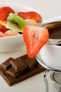Preview wallpaper chocolate, fondue, fruit, kiwi, strawberry