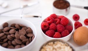 Preview wallpaper chocolate, raspberries, ingredients, cooking