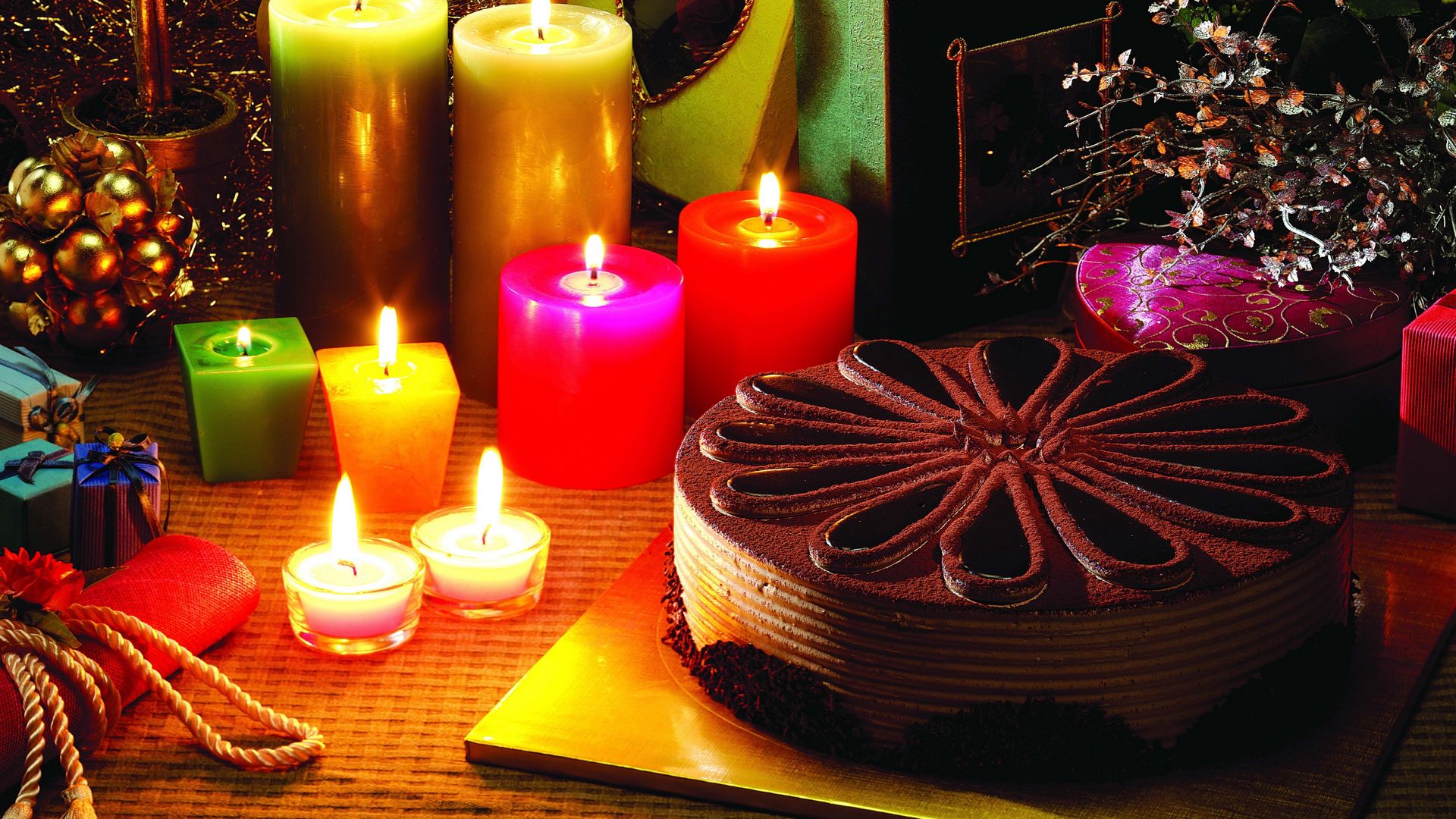 Download wallpaper 1920x1080 christmas candles, cake, presents