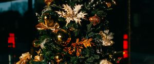 Preview wallpaper christmas, christmas tree, christmas toys, new year