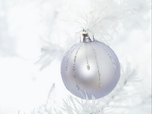 Preview wallpaper christmas decorations, ball, glitter, thread, silver