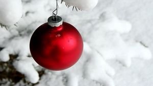 Preview wallpaper christmas decorations, ball, hanging, snow, branch, needles