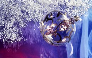 Preview wallpaper christmas decorations, balloon, designs, branches, reflected