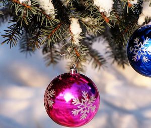 Preview wallpaper christmas decorations, balloons, blue, pink, spruce, snow