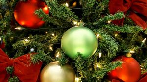 Preview wallpaper christmas decorations, balloons, christmas tree, garlands, bows, holiday, new year, christmas, close-up