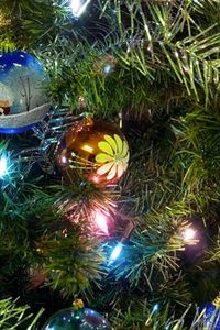 Preview wallpaper christmas decorations, balloons, garland, tree, holiday, new year