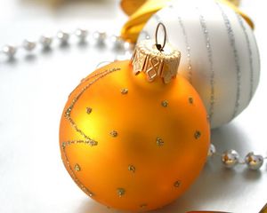 Preview wallpaper christmas decorations, balloons, glitter, ornaments, close-up, attributes