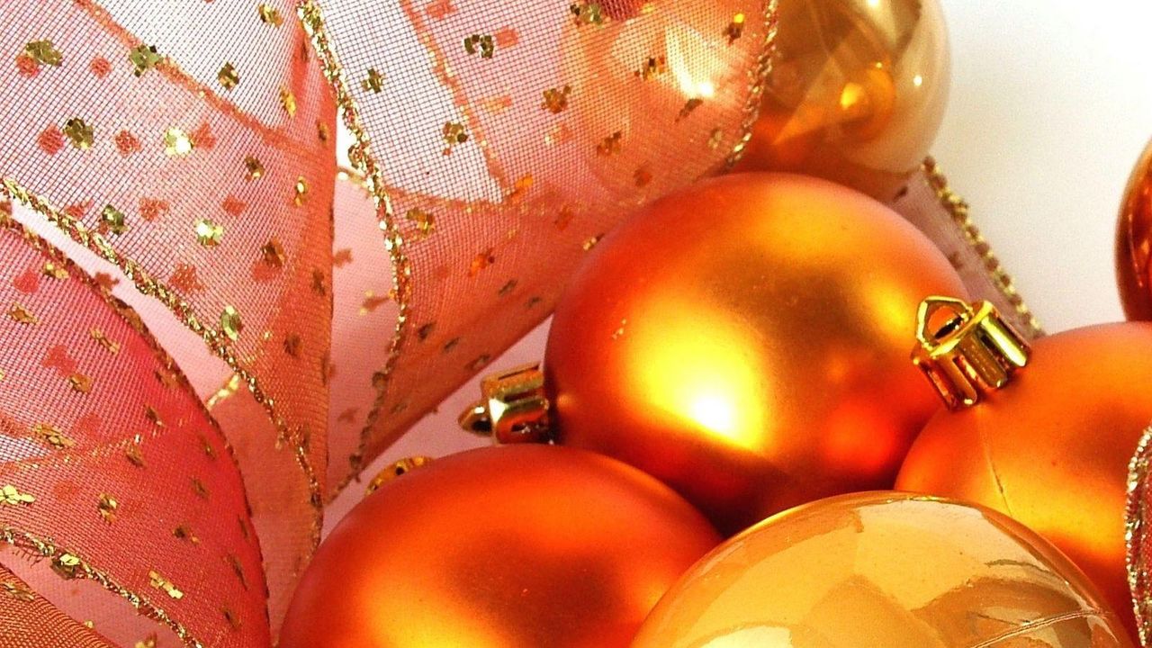 Wallpaper christmas decorations, balloons, ribbon, gold, close-up