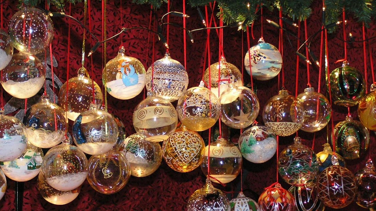 Wallpaper christmas decorations, balloons, string, twigs, needles, new year, christmas
