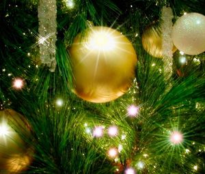 Preview wallpaper christmas decorations, christmas tree, garland, holiday, new year