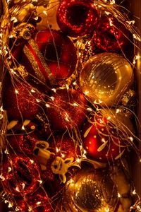 Preview wallpaper christmas decorations, garland, new year, christmas, decoration, glitter, golden