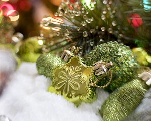 Preview wallpaper christmas decorations, glitter, bokeh, glare, new year, christmas