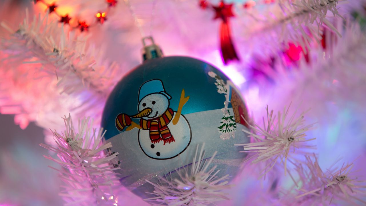 Wallpaper christmas decorations, snowman, branches, light