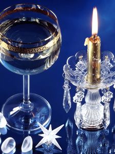 Preview wallpaper christmas, new year, candle, crystal, glass