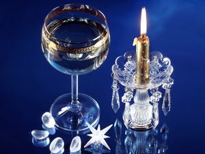 Preview wallpaper christmas, new year, candle, crystal, glass