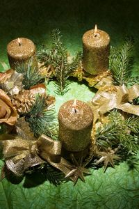 Preview wallpaper christmas, new year, candles, ornaments, table