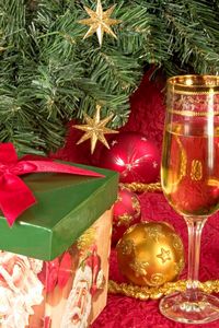 Preview wallpaper christmas, new year, gift, champagne, box