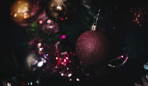 Preview wallpaper christmas toy, ball, christmas, new year, shine