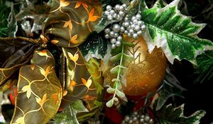 Preview wallpaper christmas toys, ball, ribbon, grapes, leaf