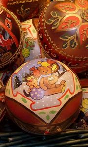 Preview wallpaper christmas toys, balls, close-up, painted, beautifully