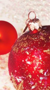 Preview wallpaper christmas toys, balls, three, glitter, close-up