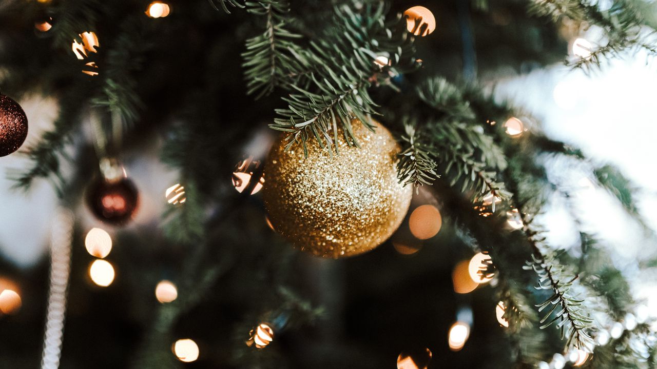 Wallpaper christmas tree, ball, decoration, golden, new year, christmas