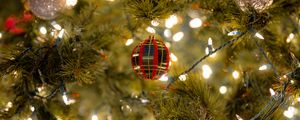 Preview wallpaper christmas tree, balls, garlands, decorations, new year, christmas