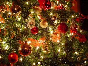Preview wallpaper christmas tree, christmas decorations, garlands, new year, celebration