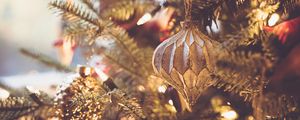 Preview wallpaper christmas tree, christmas tree decorations, garland, new year, christmas