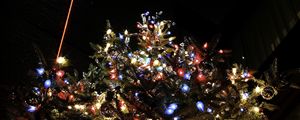 Preview wallpaper christmas tree, garland, new year, christmas, lights