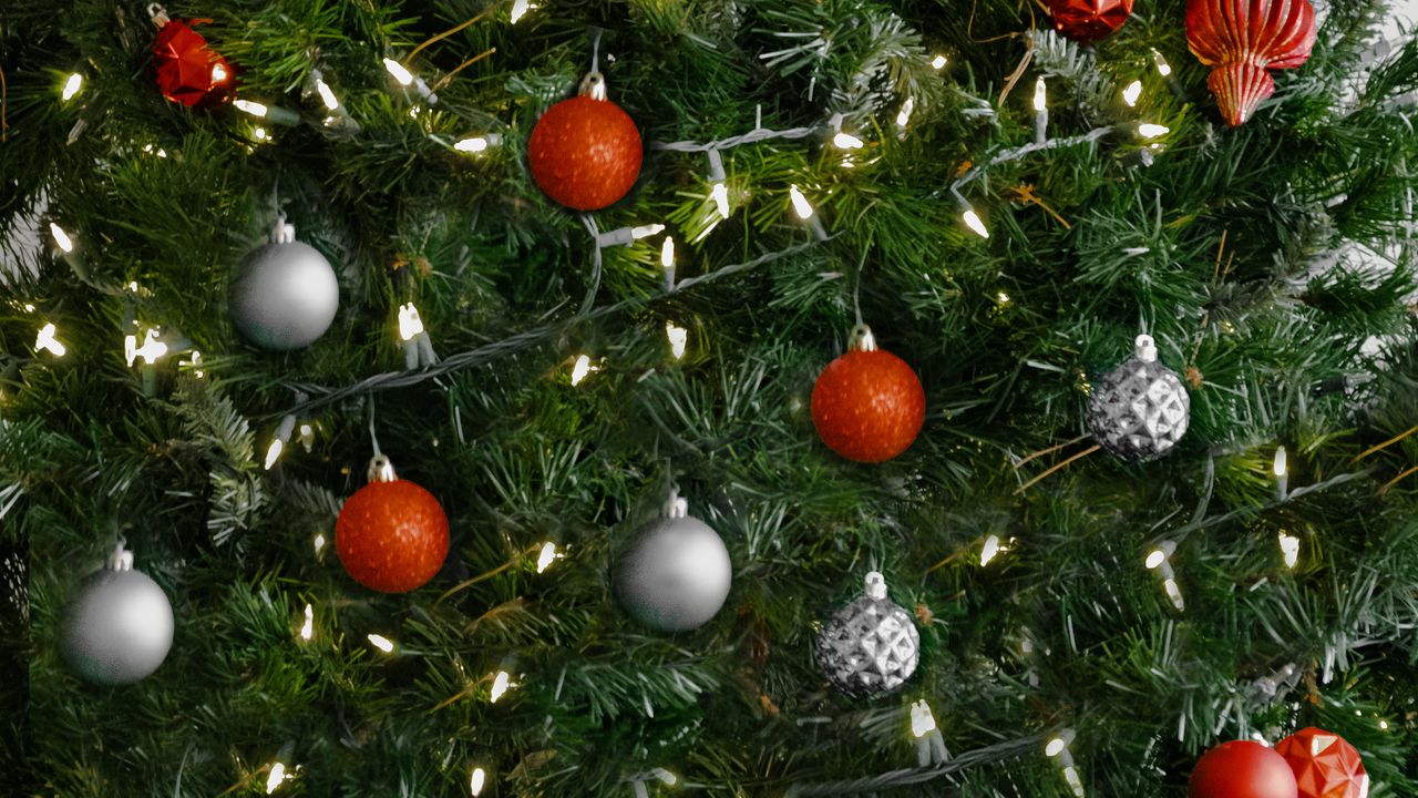 Wallpaper christmas tree, garlands, decorations, new year, christmas, holiday